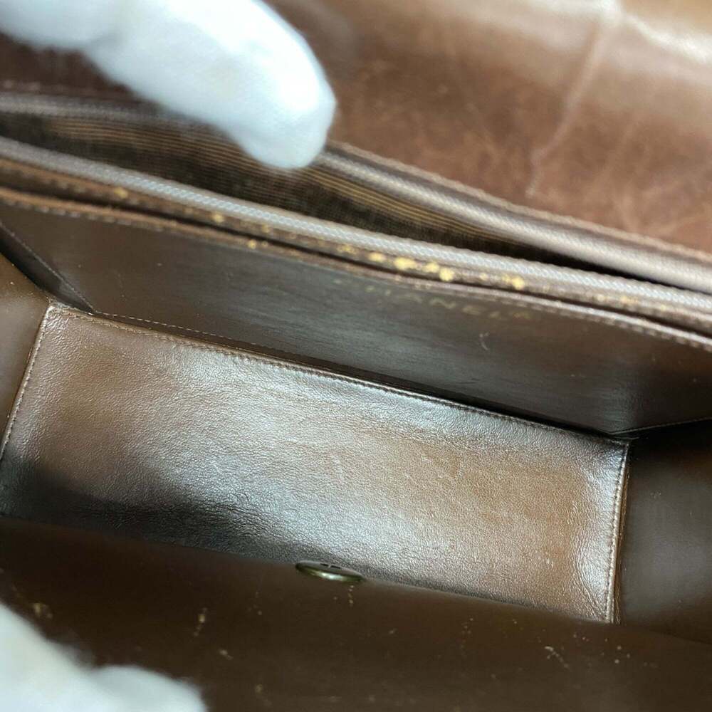 CHANEL Brown Lambskin Leather Shoulder Bag - Picture 4 of 12